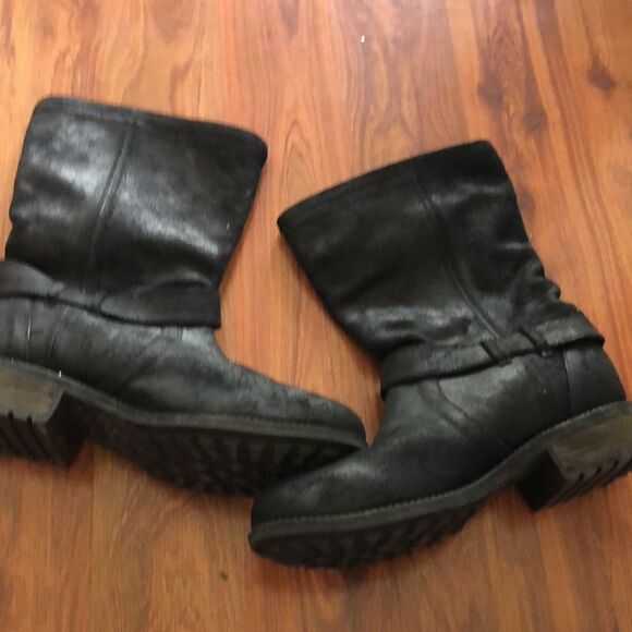 UGG Moto black leather boots distressed black so 8.5 - Picture 7 of 8